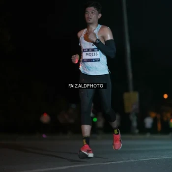 Runner Photo 7876426