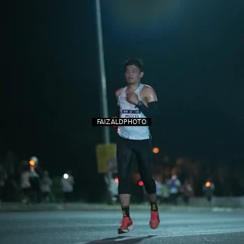 Runner Photo 7876437