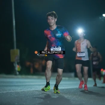 Runner Photo 7876448