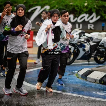 Runner Photo 7876480