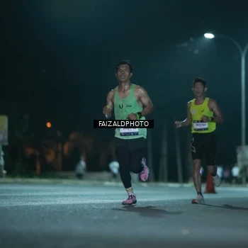 Runner Photo 7876499