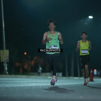 Runner Photo 7876502
