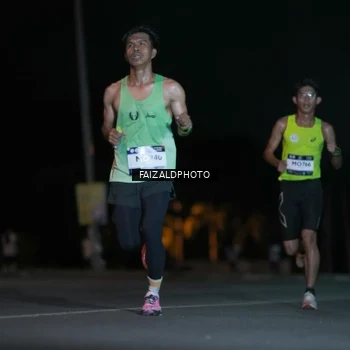 Runner Photo 7876503