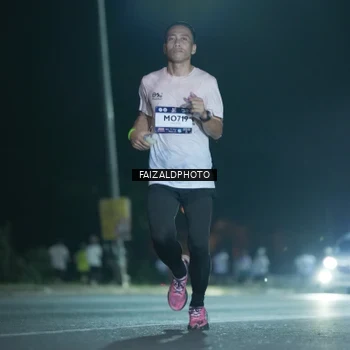 Runner Photo 7876510