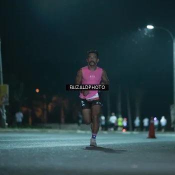 Runner Photo 7876511