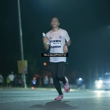 Runner Photo 7876518