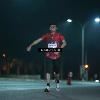 Runner Photo 7876537