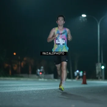 Runner Photo 7876560