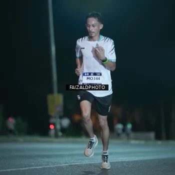 Runner Photo 7876563