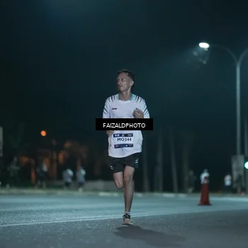 Runner Photo 7876564