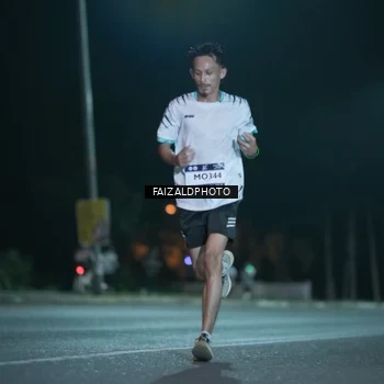 Runner Photo 7876573