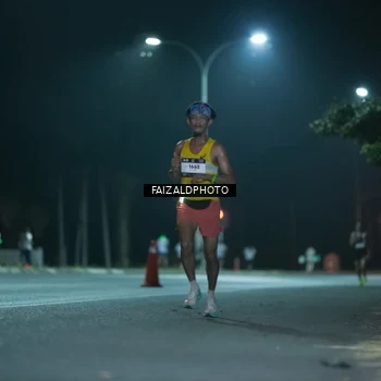 Runner Photo 7876601