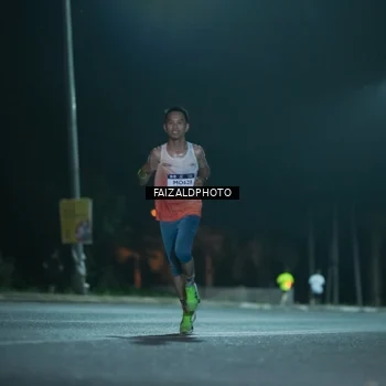 Runner Photo 7876605