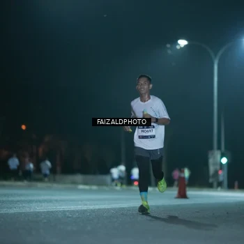 Runner Photo 7876624