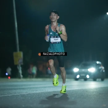 Runner Photo 7876635