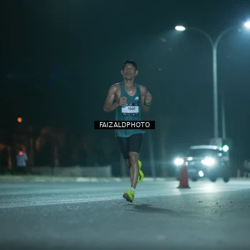 Runner Photo 7876640