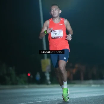 Runner Photo 7876651