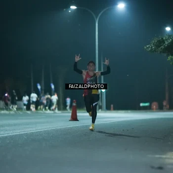 Runner Photo 7876669