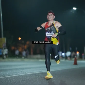Runner Photo 7876676