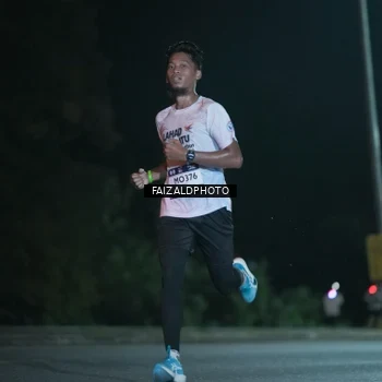 Runner Photo 7876680