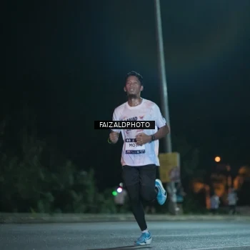 Runner Photo 7876684