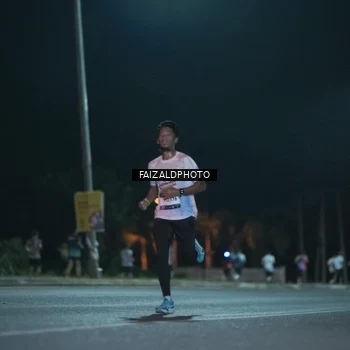 Runner Photo 7876687