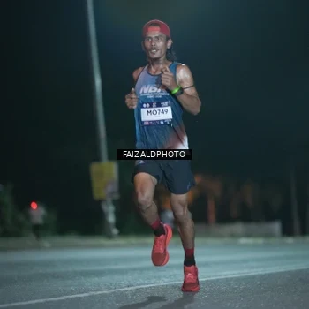 Runner Photo 7876689