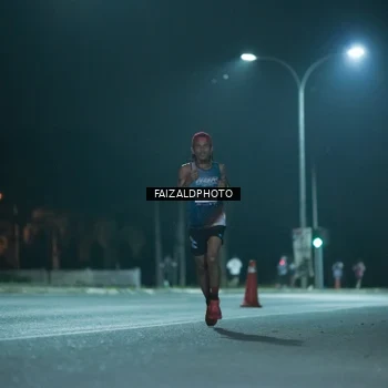 Runner Photo 7876695