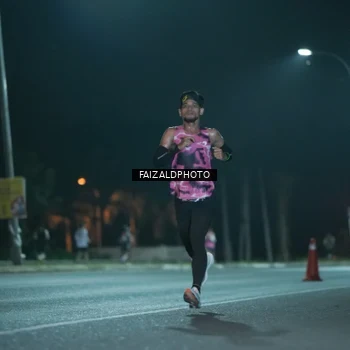 Runner Photo 7876703