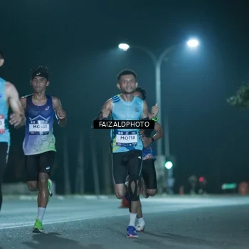 Runner Photo 7876711
