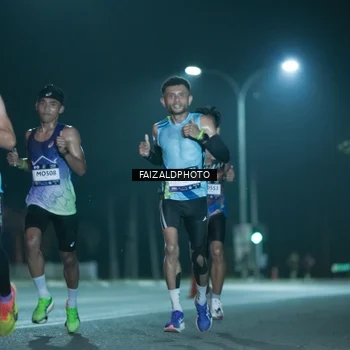 Runner Photo 7876712