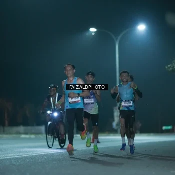 Runner Photo 7876716