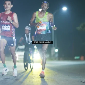 Runner Photo 7876718