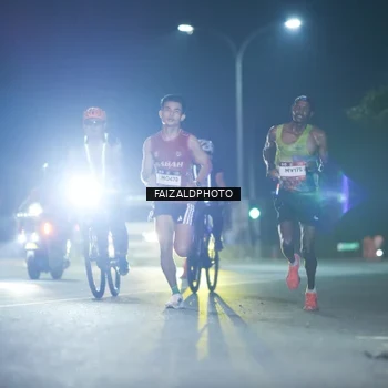 Runner Photo 7876722