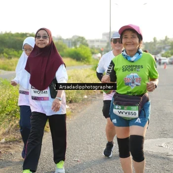 Runner Photo 7876725