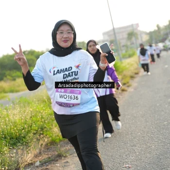 Runner Photo 7876735
