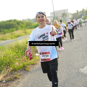 Runner Photo 7876737