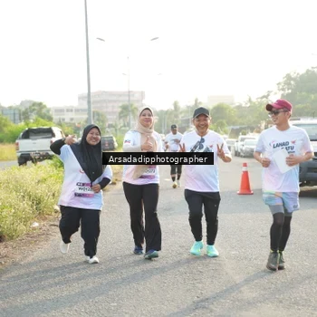 Runner Photo 7876793