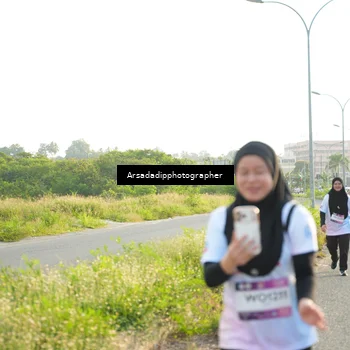 Runner Photo 7876800