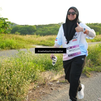 Runner Photo 7876875