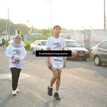 Runner Photo 7876923