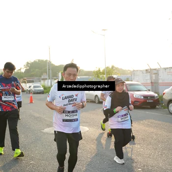 Runner Photo 7876993