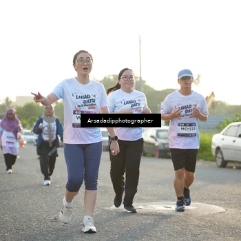 Runner Photo 7877028