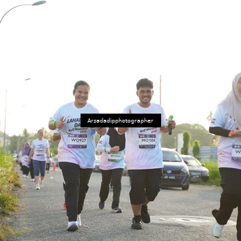 Runner Photo 7877032