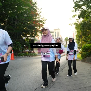Runner Photo 7877036