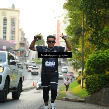Runner Photo 7877055