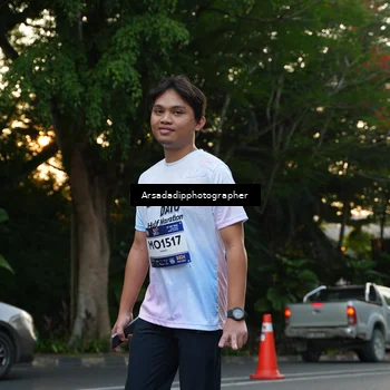 Runner Photo 7877059