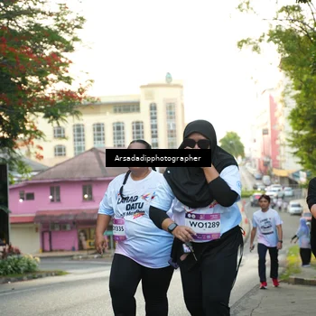 Runner Photo 7877060