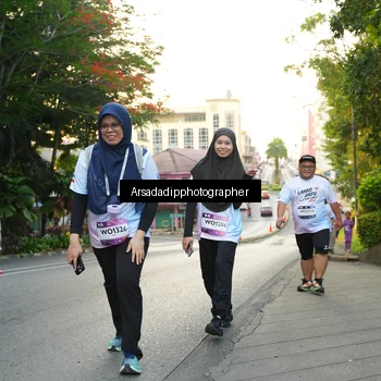 Runner Photo 7877083