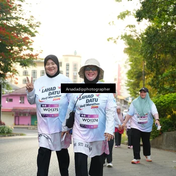 Runner Photo 7877091
